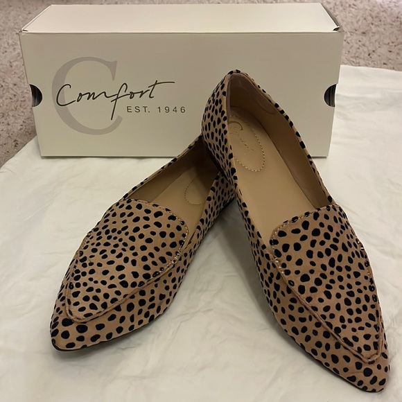 dexflex comfort Shoes - NWOT So chic Cheetah Print Flats